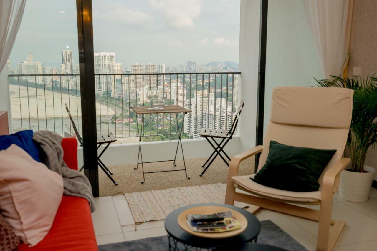 The Landmark Condo, By Sanguine George Town Exteriör bild