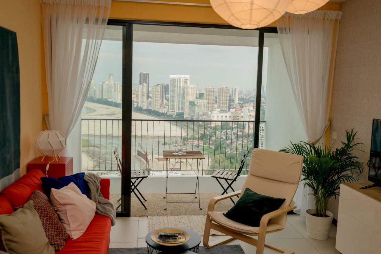 The Landmark Condo, By Sanguine George Town Exteriör bild